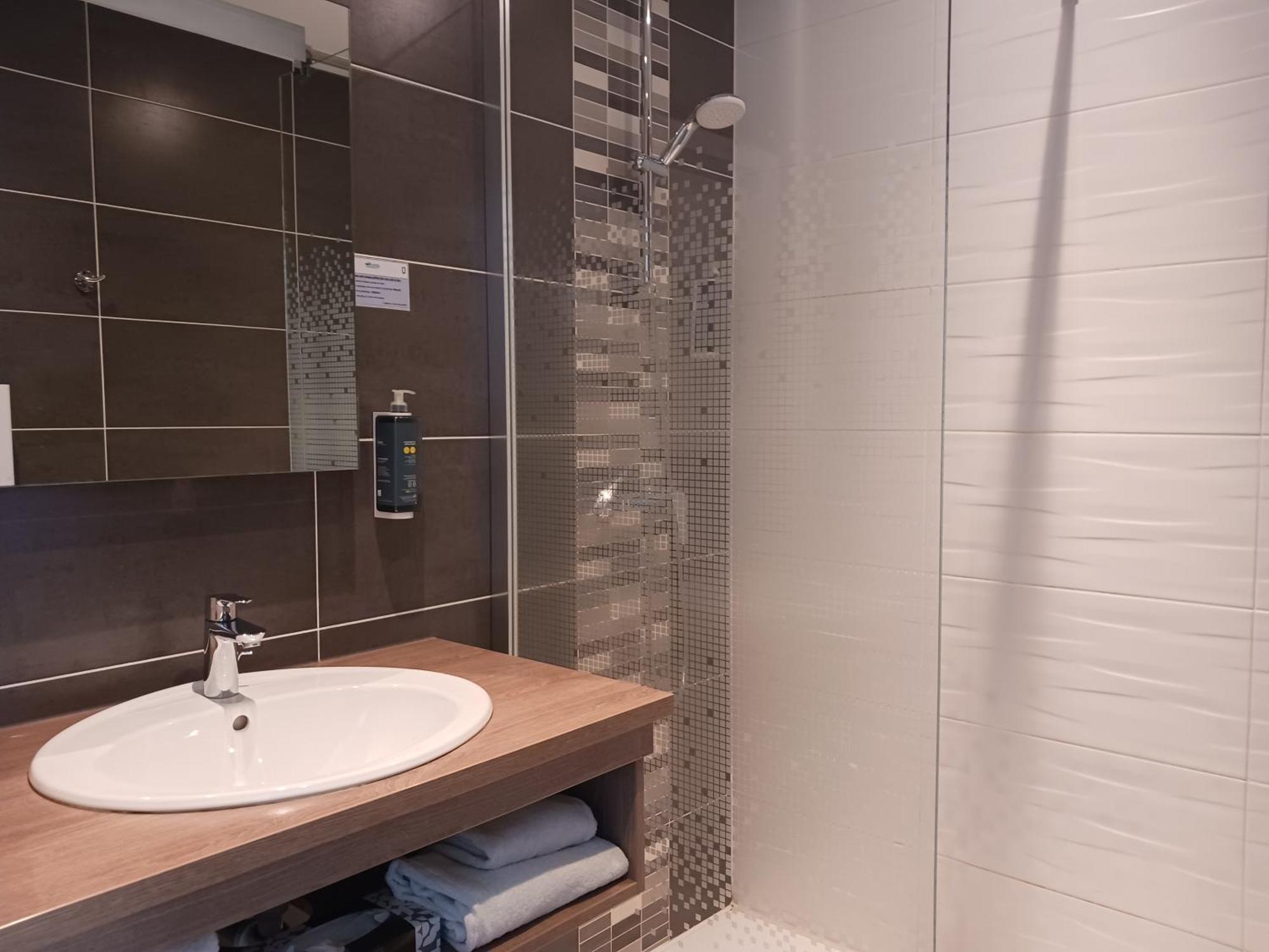 Brit Hotel Nantes Vigneux - L'Atlantel מראה חיצוני תמונה